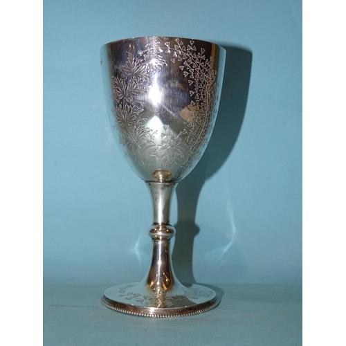 611 - An Edward VII silver goblet with etched leaf decoration by Barker Bros, 16cm high, Birmingham 1901, ... 