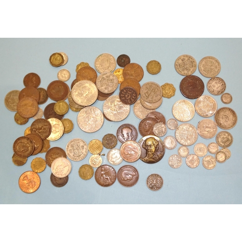 196 - A George V 1915 half-crown, (better grade), a small collection of pre-1946 silver coinage and other ... 