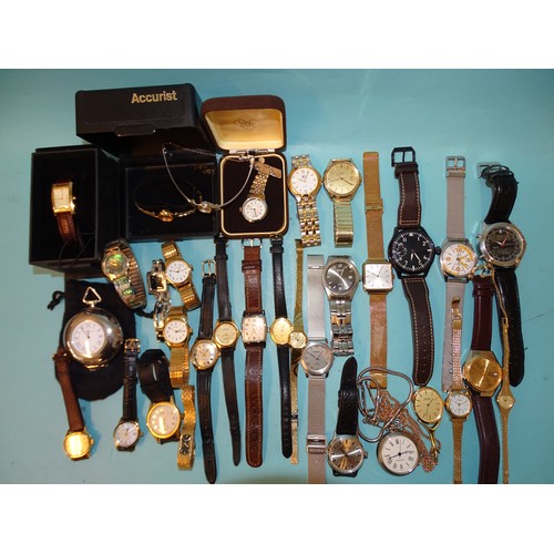 118 - A large quantity of lady's and gentlemen's watches, including a gent's Accurist WR 50M steel-cased w... 