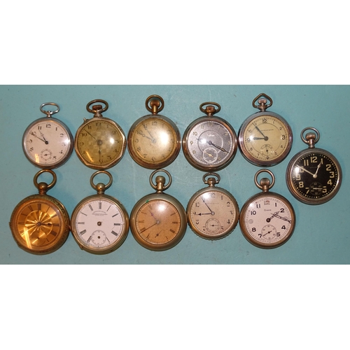 299 - A GSTP military open-face metal-cased pocket watch 