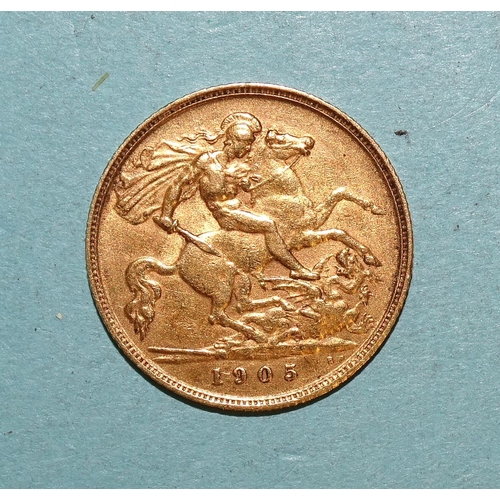 320 - An Edward VII 1905 half-sovereign.