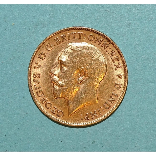 324 - A George V 1911 half-sovereign.