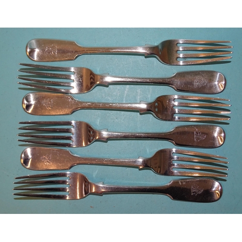 359 - Six Victorian silver fiddle pattern dessert forks, Robert Wallis, London 1844, ___9.45oz.... 