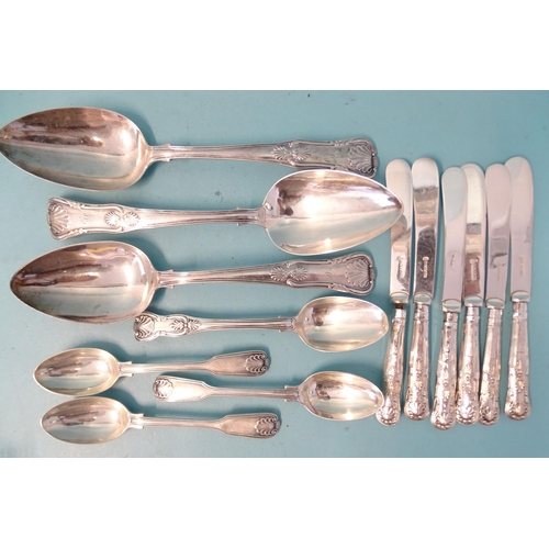 405 - Three George IV king's pattern silver tablespoons, Edward Thomason, Birmingham 1824, four king's pat... 