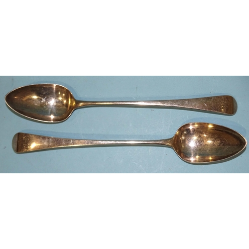 419 - A pair of Georgian silver Old English pattern serving spoons, Peter, Ann & William Bateman, Lond... 