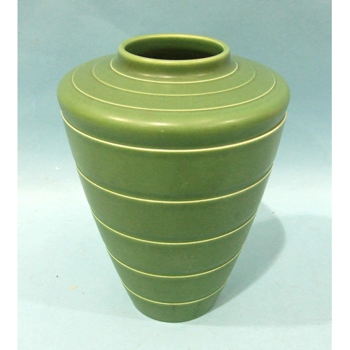 88 - A Keith Murray Wedgwood studio pottery green-glazed shoulder vase with ribbed decoration, shape no.3... 