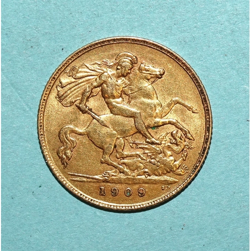 326 - An Edward VII 1909 half-sovereign.