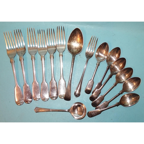 477 - Five Victorian silver dessert forks, London 1840, maker John & Henry Lias, two others, a dessert... 