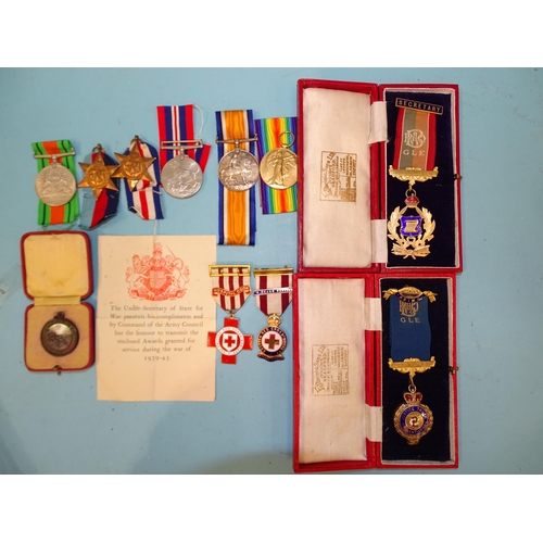 200 - A 1914-1918 War medal and Victory medal awarded to Lieut. E. W. Bluett RNVR, four WWII medals: 1939-... 