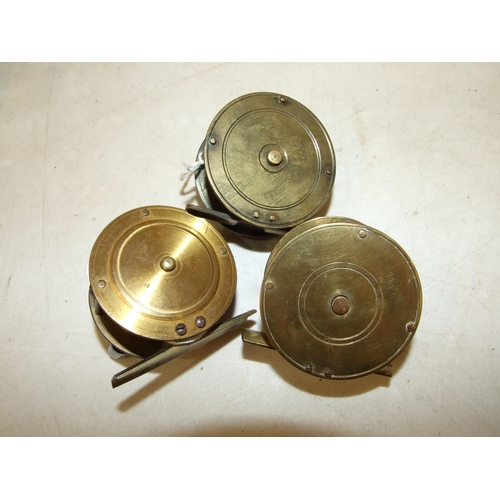 437 - Three brass crank-handle winches, 5-7cm diameter, one stamped S Allcock & Co, (3).... 