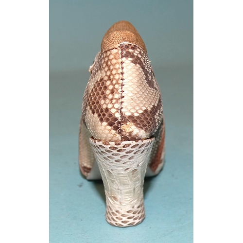 300 - A pair of miniature 1920's lizard skin fashion shoes in two-tone lizard skin with similar brown trim... 