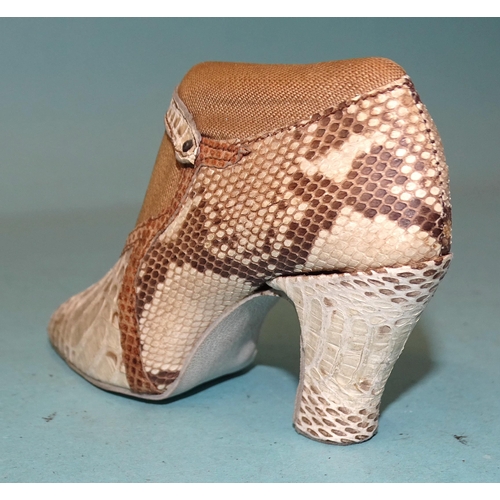 300 - A pair of miniature 1920's lizard skin fashion shoes in two-tone lizard skin with similar brown trim... 