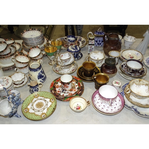 18 - A collection of 19th century and later tea ware, with other miscellaneous ceramics.