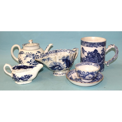 118 - A group of 18th century blue and white porcelain, including first period Worcester teapot (with odd ... 