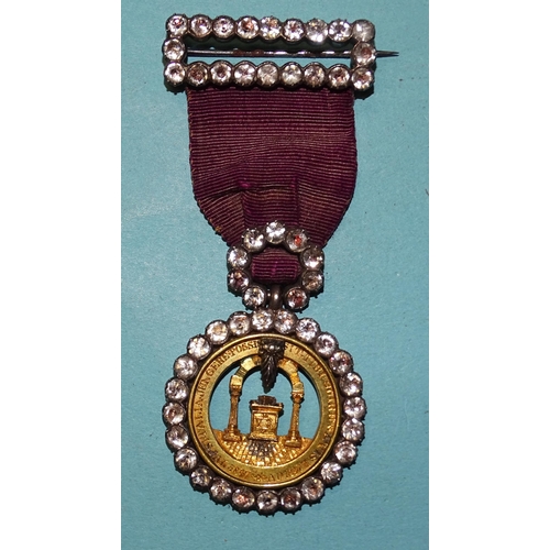 341 - Masonic interest, a 19th century white and gilt-metal paste-set Royal Arch chapter jewel, with paste... 