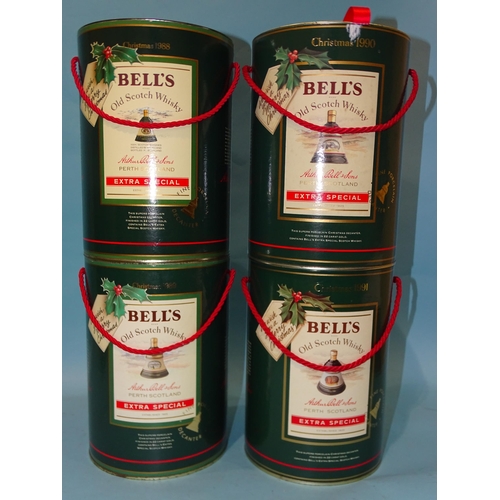 464 - A collection of Bells Christmas presentation whisky decanters, 40%, 70cl, 1988-1991 and 1993-2002, a... 