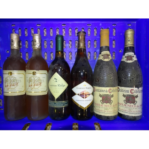 472 - Moët et Chandon, Imperial Brut Champagne, 12%, 750ml, one bottle, Jacquart, one bottle, Krayer,... 