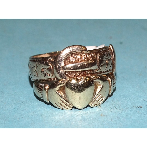 405 - A 9ct gold fede ring, size N and a 9ct gold buckle ring, size P, both late-20th century, 4.5g, (2).... 