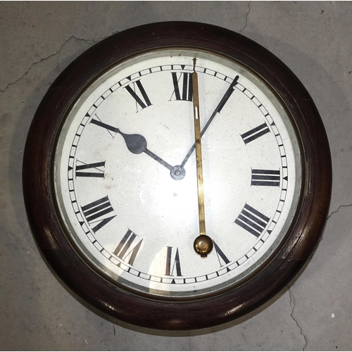 41 - A large walnut-cased circular wall clock, with white enamel dial and single fusée movement, (... 