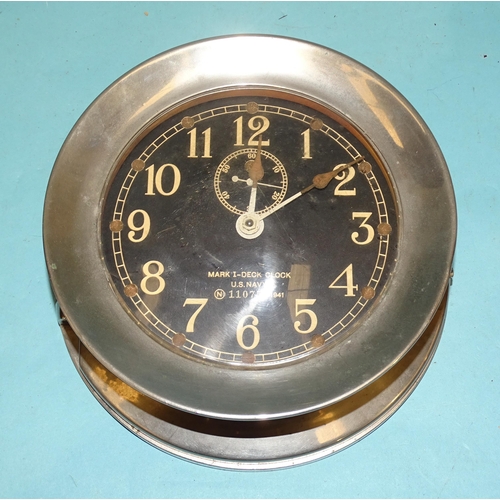 56 - A WWII US Navy Mark-1 deck clock, serial number 11075, dated 1941, maker Seth Thomas USA, the 14cm b... 