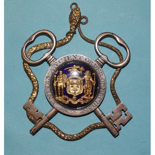 338 - Masonic interest, an Ancient Order of Druids silver and gilt metal Treasurer's collar jewel, the ser... 