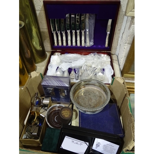 39 - A modern part-canteen  of stainless steel cutlery in fitted box, other plated ware and miscella... 