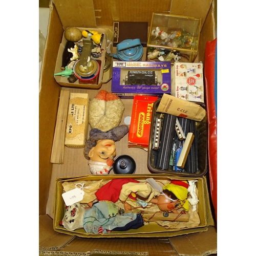 82 - A boxed Pelham 'Pinocchio' puppet, other toys and miscellaneous items.