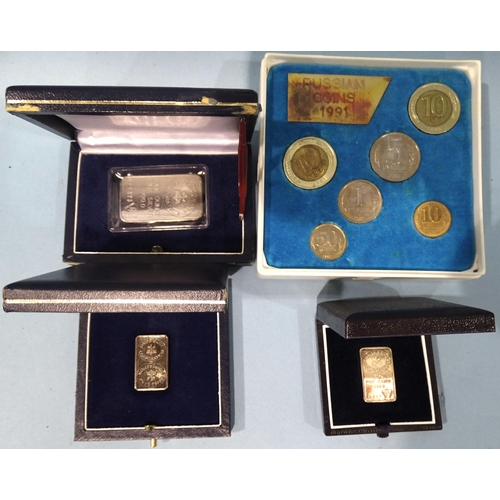 118 - An album of Swiss pre-1968 silver coinage, comprising: ½F (x44), 1F (x22), 2F (x16), 5F (x7),... 