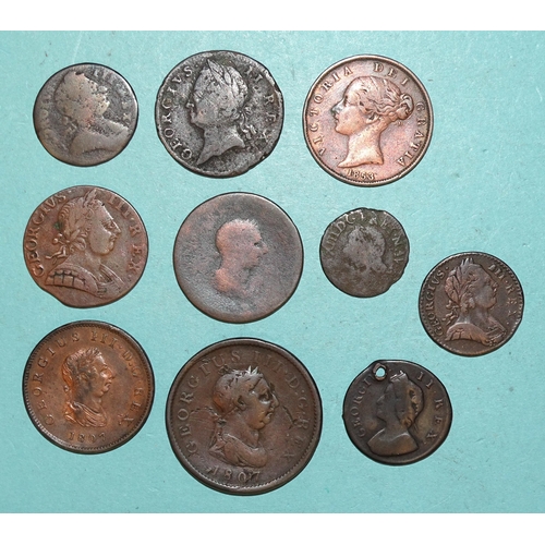 122 - A small collection of British pre-1920 silver coinage, including Victoria 1872 Gothic florin, 72g, o... 