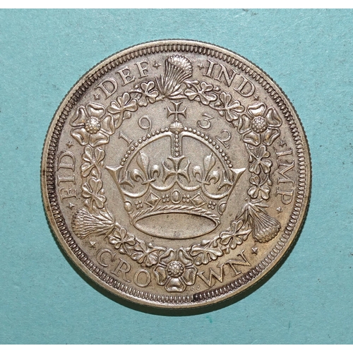 153 - A George V (1910-36) 1932 'Wreath' crown.