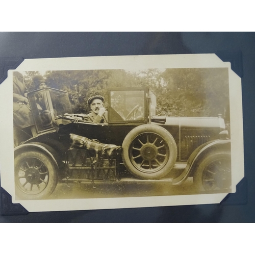 92 - Approximately 180 black and white photographs of cars, mainly small snaps, mainly early-20th century... 