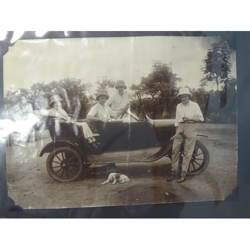 92 - Approximately 180 black and white photographs of cars, mainly small snaps, mainly early-20th century... 