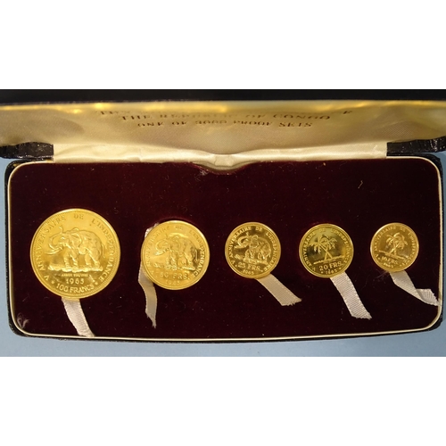 230 - Fifth Anniversary of the Independence of the Congo 1960-1965, a cased set of five gold coins: 100-fr... 