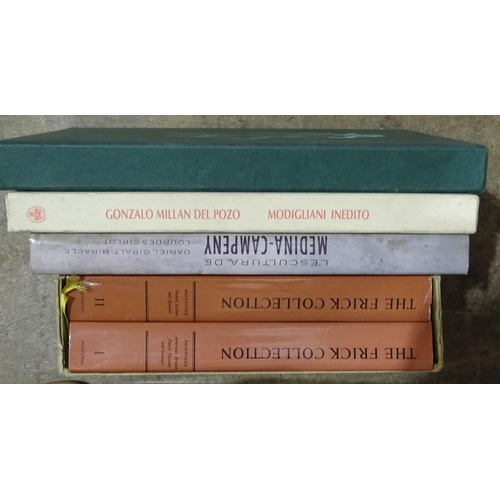 44 - A large quantity of books on art, classical and modern.