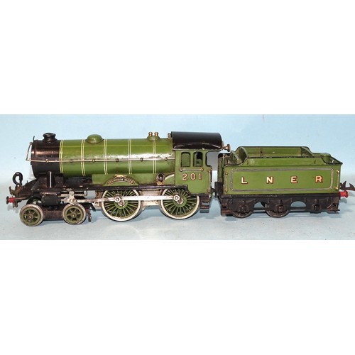 248 - Hornby, O gauge, No.2 Special 4-4-0 LNER locomotive and tender, clockwork, 