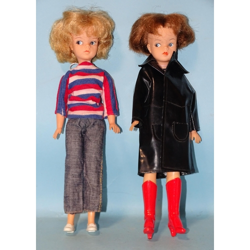 75 - An early Sindy doll c1963, blond hair, wearing 