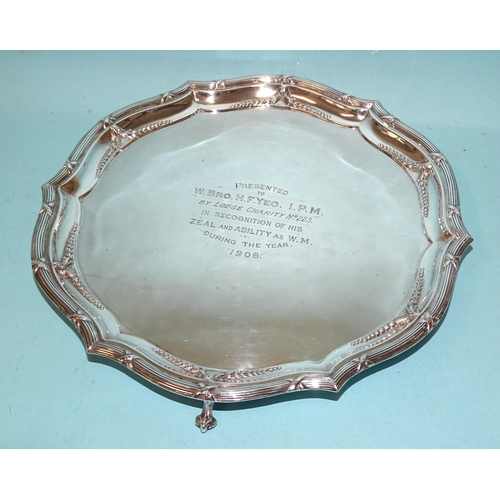 535 - A silver salver bearing inscription, makers Roberts & Belk Ltd, Sheffield 1906, 25cm diameter, 4... 