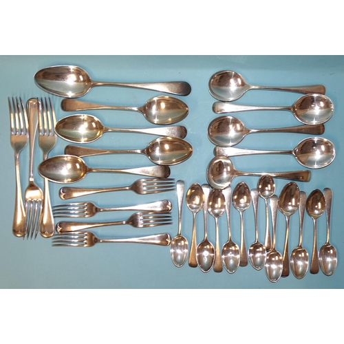 568 - A quantity of Old English pattern cutlery, various dates and makers, 124.1g, ___39.9oz.... 