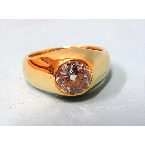 862 - A solitaire diamond ring, the old brilliant-cut diamond of approximately 1.65cts, in 18ct yellow gol... 