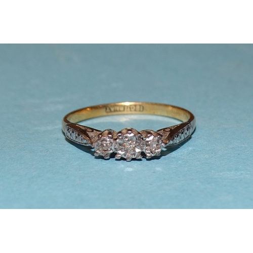 846 - An 18ct gold ring claw-set four old brilliant-cut and 8/8-cut diamonds, (one setting vacant), size L... 