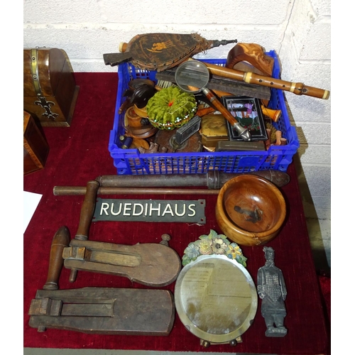 62 - Two wooden bird scares, various Mauchlin ware small boxes, other wooden and miscellaneous items.... 