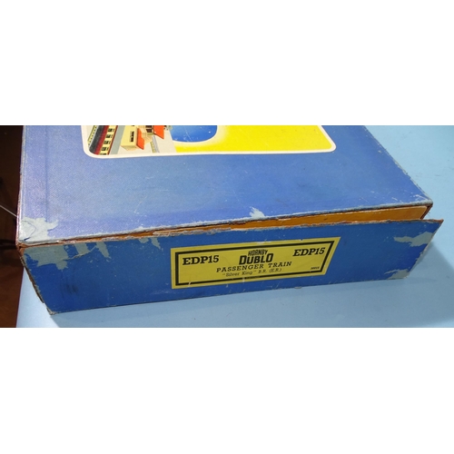 281 - Hornby Dublo, Set EDP15 Passenger Train Set with BR 4-6-2 locomotive 