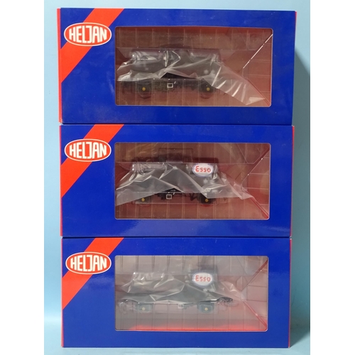 304 - Heljan, O gauge, three 'B' tank wagons:1002 Waste Fuel Oil and 1007 Esso (black without full brandin... 