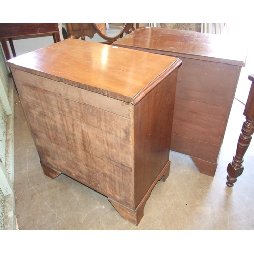 45 - A pair of Georgian-style mahogany bachelors' chests, each with brushing slide above three drawers, o... 