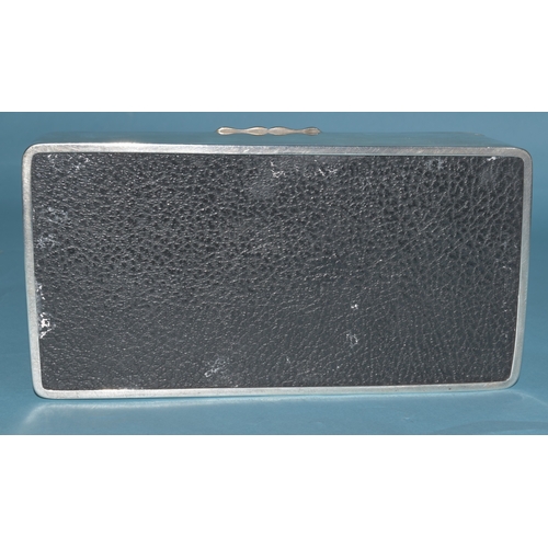 15 - An Edwardian silver rectangular cigarette box with wood-lined interior, Birmingham 1901, 18.5 x 9.5c... 