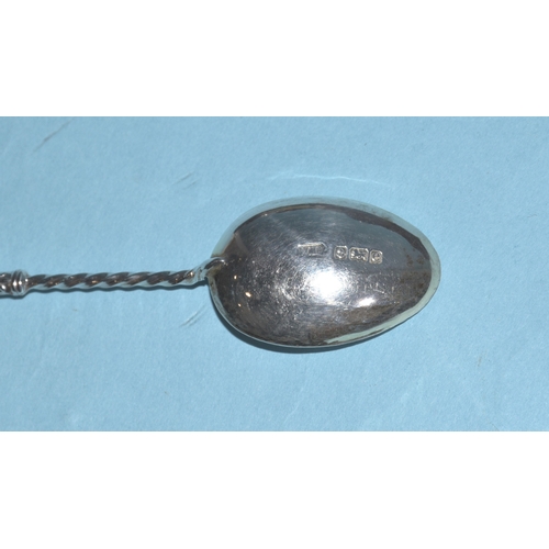 2 - A cased set of six silver kings pattern coffee spoons with twist handles, Birmingham 1904, 39g, ___1... 
