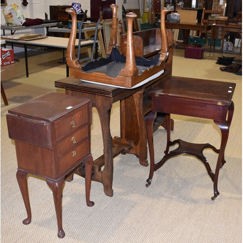 2 - An oak open bookcase, 107cm high, 76cm wide, a mahogany envelope card table and other items.... 