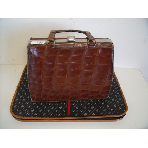 45 - 1920/30s crocodile skin ladies handbag and a Gucci style folder (2)