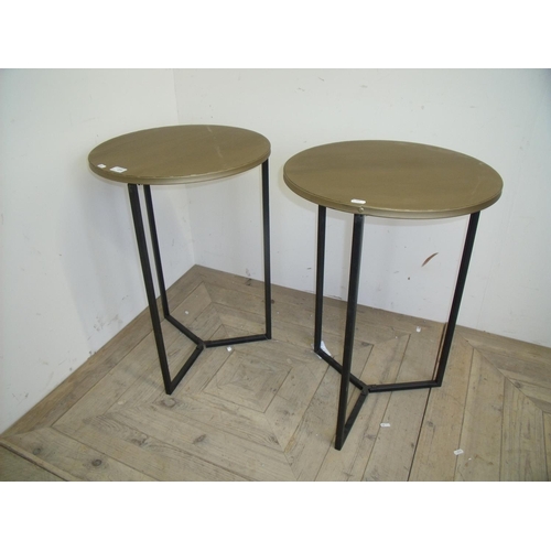 387 - Pair of new ex-shop display copper effect top circular metal tables on three supports (diameter 46cm... 