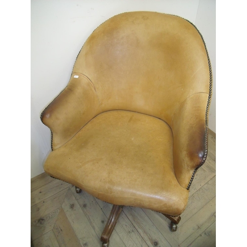 68 - Mid - late 20th C tan leather office style swivel chair